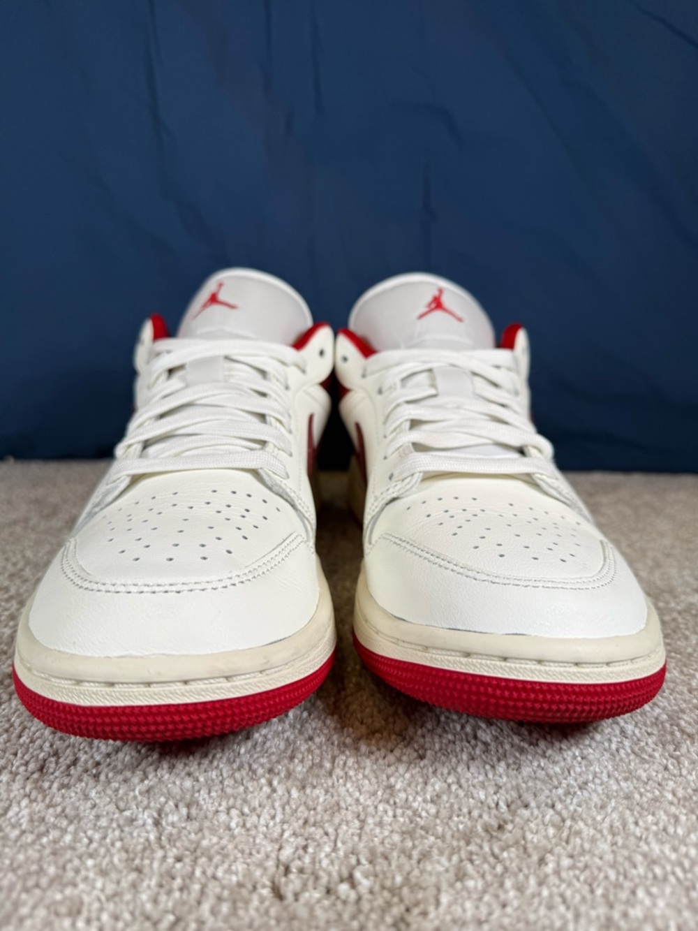 Nike Air Jordan 1 Low Women’s 8.5 White Red Metallic Swoosh HJ9338-106 Sneakers - Picture 5 of 8